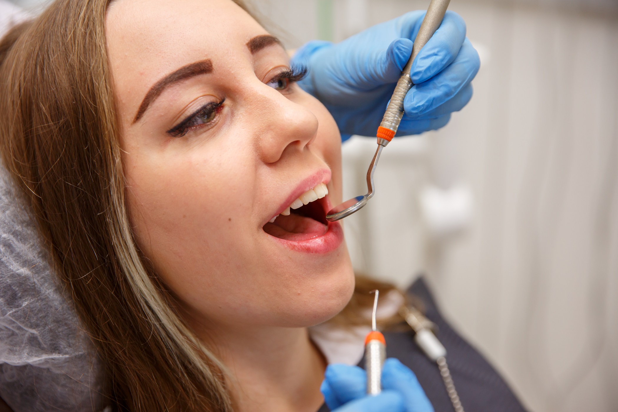 Лечение периодонтита зубов